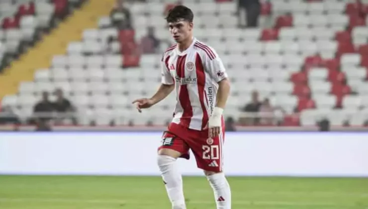 Antalyaspor’un Genç Yeteneği Hasan Yakub İlçin, Kayserispor Maçında Parladı!