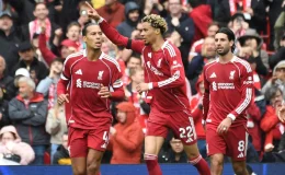 Liverpool, Everton karşısında farklı bir galibiyet elde etti!